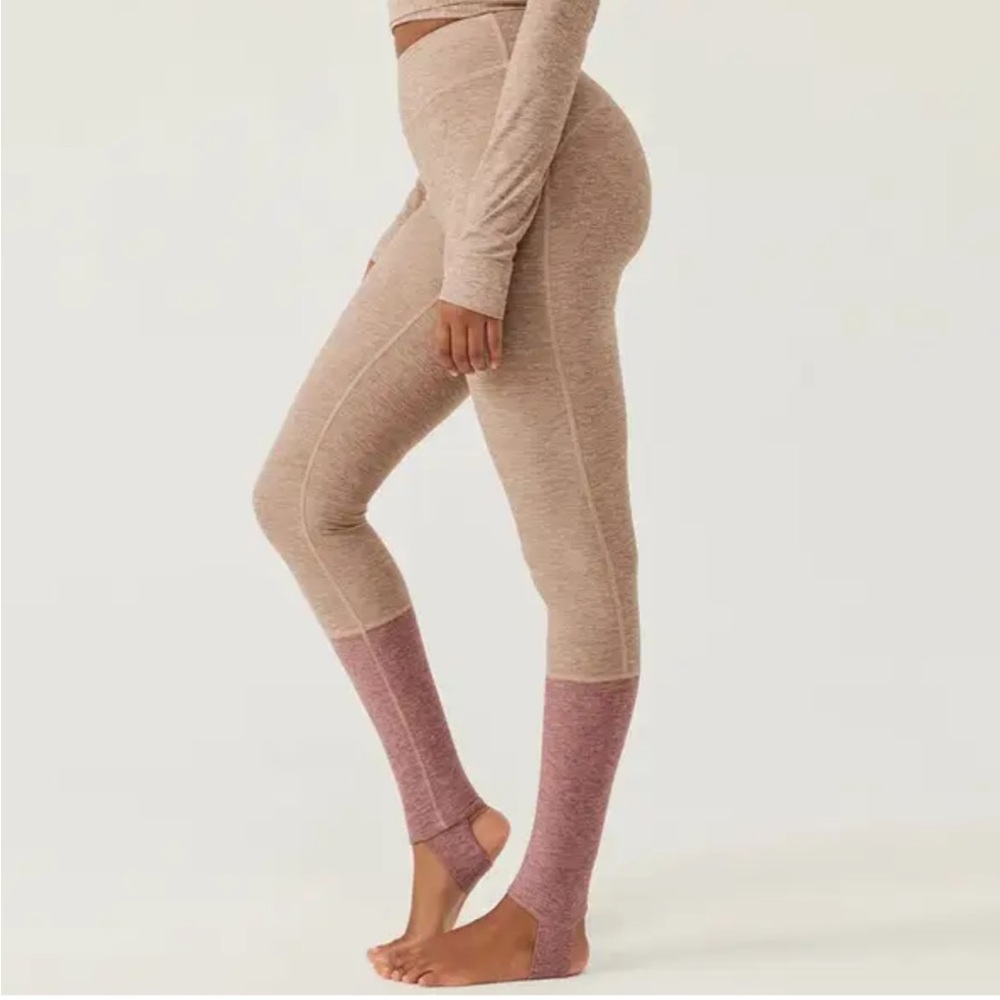 Outdoor Voices cloudknit stirrup leggings